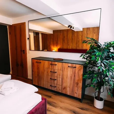 Alpina One - Charming Prime Location Apartment *